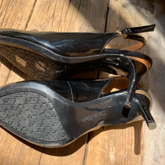 Stunning CK classic heels - Picture 3 of 3